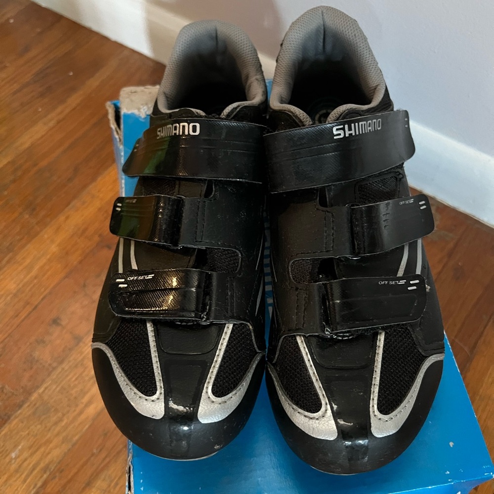 Shimano Dynalast clip in cycling shoe